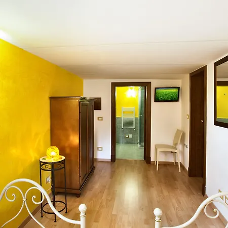 Alojamento de Acomodação e Pequeno-almoço Perla Del Sud