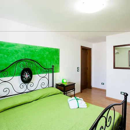 Bed & Breakfast Perla Del Sud 3*